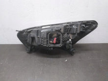 Load image into Gallery viewer, Frontscheinwerfer Renault Captur 260107244R FULL LED Rechts Headlight