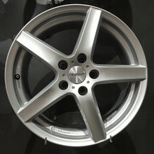 Load image into Gallery viewer, 4x Alufelge 17 Zoll 7.0" 5x112 40ET Silber Seat Leon Golf VII II I Rim Wheel FEL8889786103bf