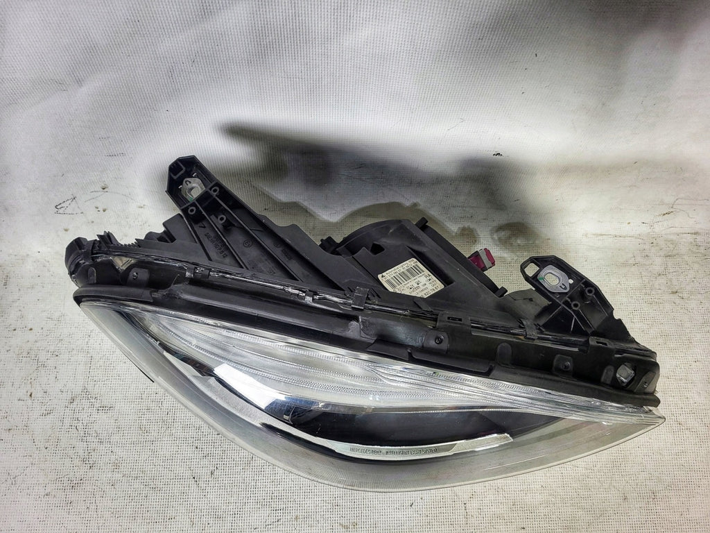 Frontscheinwerfer Mercedes-Benz W246 A2468207861 Xenon Rechts Headlight SCH1112486990tr