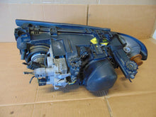 Laden Sie das Bild in den Galerie-Viewer, Frontscheinwerfer BMW 3 E46 Compact 0301187272 Xenon Rechts Headlight