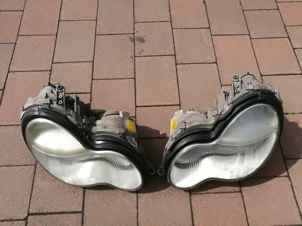 Frontscheinwerfer Mercedes-Benz 0301166202 0301166201 LED Rechts oder Links