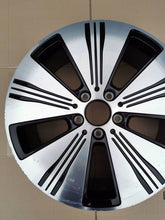 Laden Sie das Bild in den Galerie-Viewer, 1x Alufelge 18 Zoll A2434010100 Mercedes-Benz Eqa Eqb Rim Wheel FEL2396628132rt