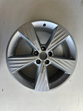 Load image into Gallery viewer, 1x Alufelge 19 Zoll 8.0" 5x112 45ET Glanz Silber 89A601025B Audi E-Tron FEL9625343603me