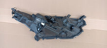 Laden Sie das Bild in den Galerie-Viewer, Frontscheinwerfer Toyota 4 Yaris K0-8EU Full LED Links Scheinwerfer Headlight