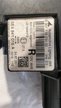 Laden Sie das Bild in den Galerie-Viewer, Frontscheinwerfer Skoda Octavia I 5E4941016A 18A641911823400 Rechts Headlight SCH5778432531ti