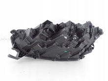 Laden Sie das Bild in den Galerie-Viewer, Frontscheinwerfer Skoda Octavia IV 5E4941016 Full LED Rechts Headlight SCH1712027713gn