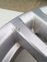 Load image into Gallery viewer, 1x Alufelge 18 Zoll 9.0" 5x120 42ET Glanz Silber 7848388 BMW F34 Rim Wheel FEL1387826867lz