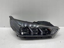 Laden Sie das Bild in den Galerie-Viewer, Frontscheinwerfer Hyundai Ioniq 92101-G2200 00226137 Full LED Rechts Headlight