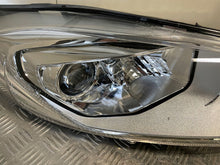 Laden Sie das Bild in den Galerie-Viewer, Frontscheinwerfer Ford Fiesta LED Rechts Scheinwerfer Headlight