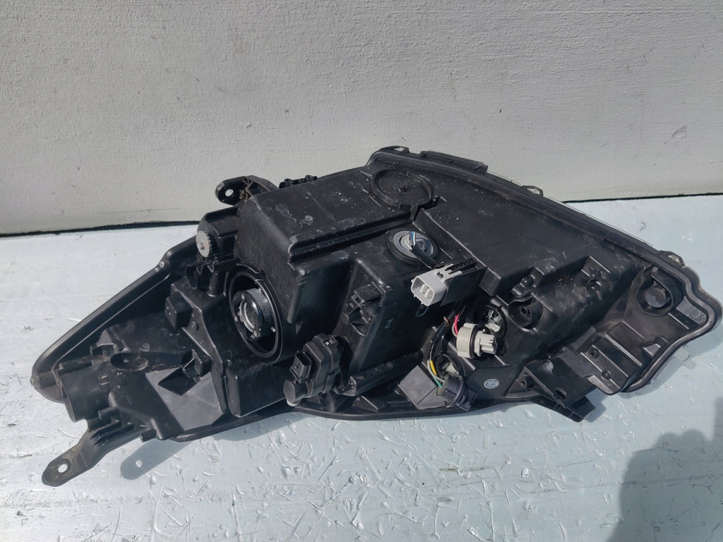 Frontscheinwerfer Toyota Yaris 81110-0D35006 Rechts Scheinwerfer Headlight SCH3780357100ka