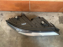 Laden Sie das Bild in den Galerie-Viewer, Frontscheinwerfer VW Tiguan 5N1941006 Rechts Scheinwerfer Headlight SCH8510757258hz