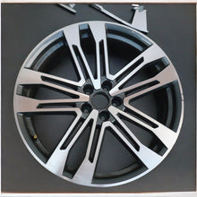 Laden Sie das Bild in den Galerie-Viewer, 1x Alufelge 21 Zoll 8.5&quot; 5x112 80A601025AC Audi Q5 Rim Wheel