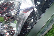 Laden Sie das Bild in den Galerie-Viewer, Frontscheinwerfer Toyota Yaris Rechts Scheinwerfer Headlight SCH4903475683dg