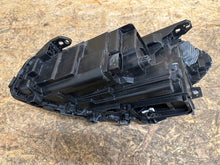 Load image into Gallery viewer, Frontscheinwerfer Mercedes-Benz W246 A2469067001 FALSE Scheinwerfer Headlight SCH9066084090yw