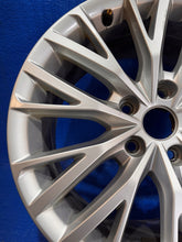 Laden Sie das Bild in den Galerie-Viewer, 1x Alufelge 17 Zoll 7.5&quot; 5x112 5FA601025B Seat Leon Rim Wheel