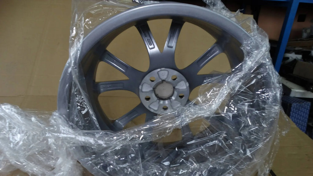 1x Alufelge 17 Zoll 8X0071497 Audi A1 Rim Wheel