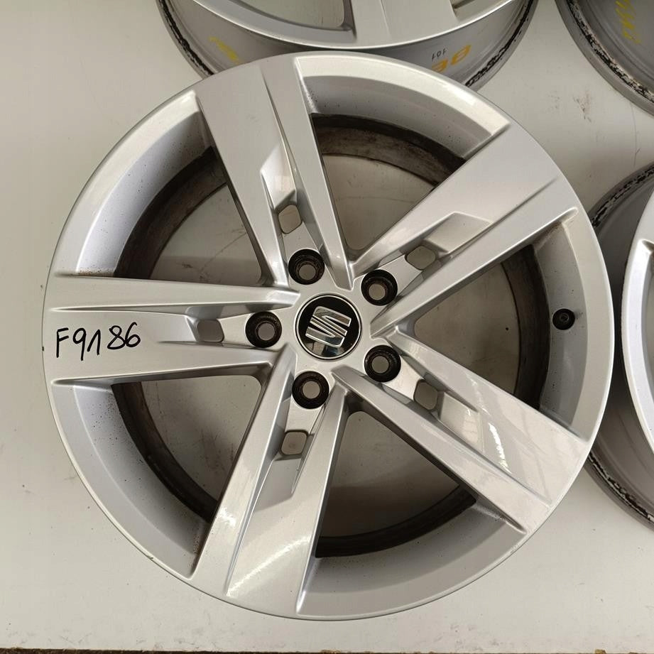 4x Alufelge 17 Zoll 7.0" 5x112 49ET Glanz Silber 5F0601025T Seat Altea Rim Wheel FEL8768930022kt