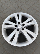 Load image into Gallery viewer, 1x Alufelge 17 Zoll 7.5" 5x112 47ET Glanz Silber A2044010402 Mercedes-Benz FEL8052368077ao