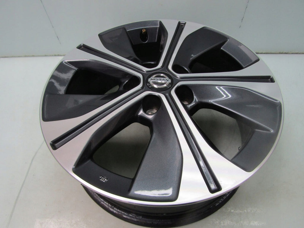 1x Alufelge 17 Zoll 6.5" 5x114.3 45ET N86701 Nissan Leaf Ze1 Rim Wheel FEL4638001295nr