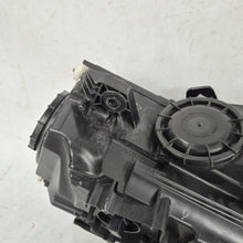 Laden Sie das Bild in den Galerie-Viewer, Frontscheinwerfer Audi A3 8V0941005 Xenon Links Scheinwerfer Headlight SCH5067840461wg