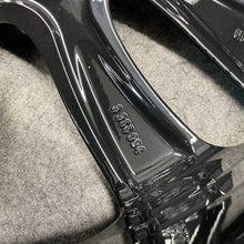 Laden Sie das Bild in den Galerie-Viewer, 4x Alufelge 18 Zoll 8.0" 5x112 57ET Glanz Silber 6855094 BMW 2 F45 F46 Mg Gt FEL8112683771fm