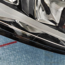 Load image into Gallery viewer, Frontscheinwerfer Audi A1 82A941004 Rechts Scheinwerfer Headlight