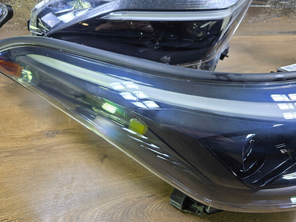 Frontscheinwerfer Toyota Chr 81110-YP281-00 Rechts Scheinwerfer Headlight SCH2058238753wp