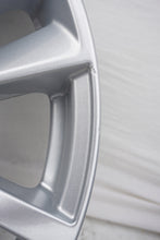 Load image into Gallery viewer, 1x Alufelge 19 Zoll 8.5" 5x108 45ET Glanz HK831007DA Jaguar Rim Wheel FEL1896131595ez