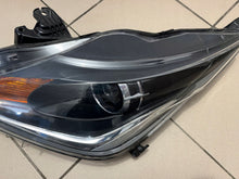 Laden Sie das Bild in den Galerie-Viewer, Frontscheinwerfer Toyota Aygo Links Scheinwerfer Headlight SCH1576440036rq