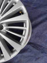 Load image into Gallery viewer, 1x Alufelge 18 Zoll 7.5" 5x108 49ET Glanz Silber YP00064280 Opel Grandland X FEL6234618759ti