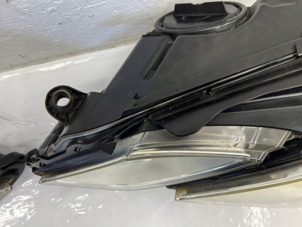Frontscheinwerfer Mercedes-Benz W212 A2128205761 A2128205861 Ein Satz Headlight SCH5153468601he