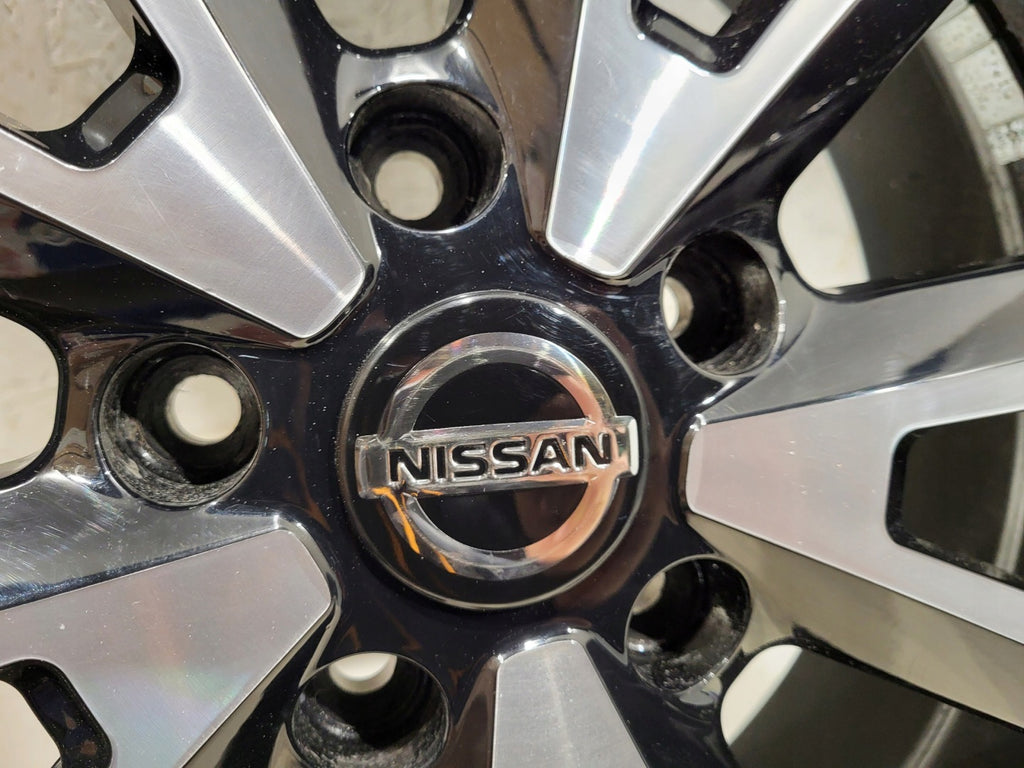 1x Alufelge 17 Zoll 7.0" 5x114.3 7345114-04766-JBD Nissan X-Trail I Pulsar FEL5987208659qe