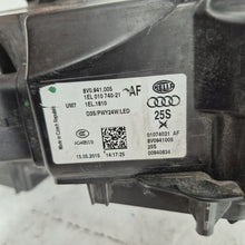Load image into Gallery viewer, Frontscheinwerfer Audi A3 8V0941005 Xenon Ein Stück (Rechts oder Links)