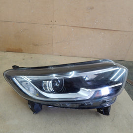 Frontscheinwerfer Renault Kadjar 260103903R Rechts Scheinwerfer Headlight SCH6967933552kj