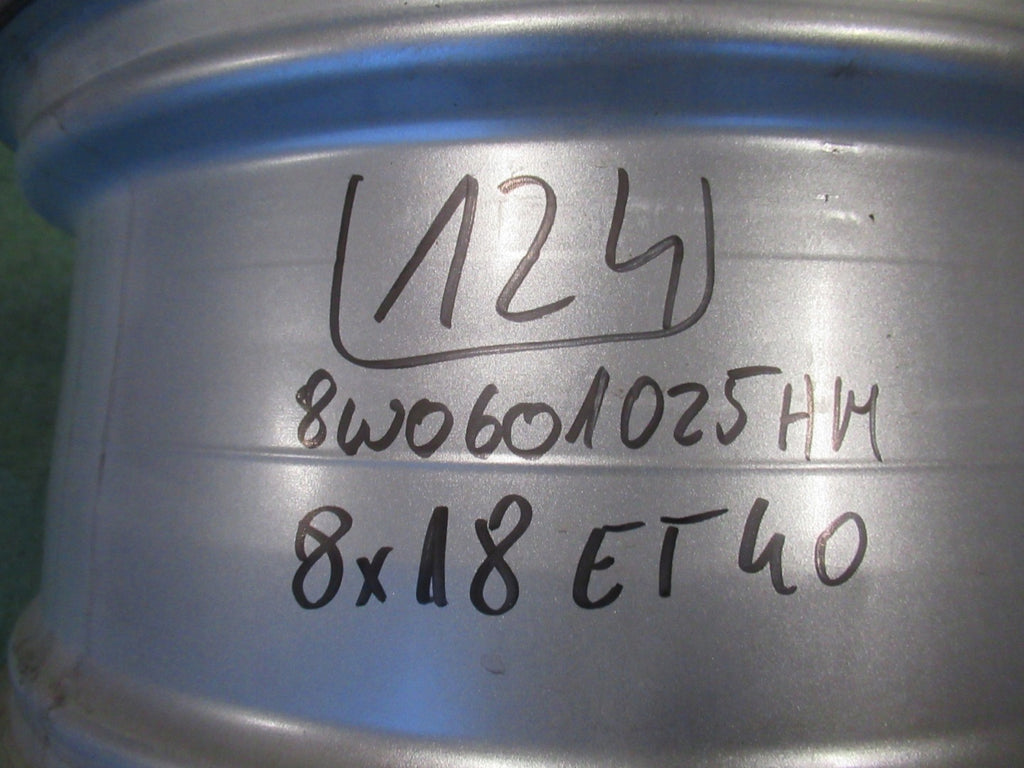 1x Alufelge 18 Zoll 8.0" 5x112 40ET Matt Silber 8W0601025HM Audi A4 Rim Wheel FEL2892817343ri