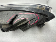 Laden Sie das Bild in den Galerie-Viewer, Frontscheinwerfer Kia Ceed 92101J7500 LED Ein Stück (Rechts oder Links)