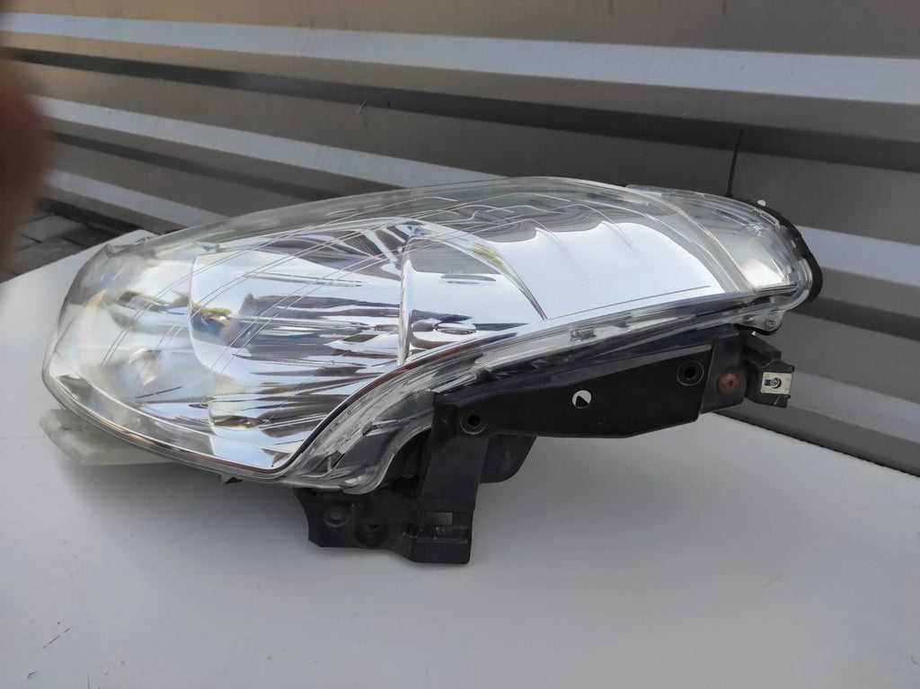 Frontscheinwerfer Citroën C-Crosser Ein Satz Scheinwerfer Headlight SCH5257787738ze