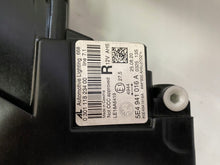 Laden Sie das Bild in den Galerie-Viewer, Frontscheinwerfer Skoda Octavia IV 5E4941016A LED Rechts Scheinwerfer Headlight SCH8249961253sd
