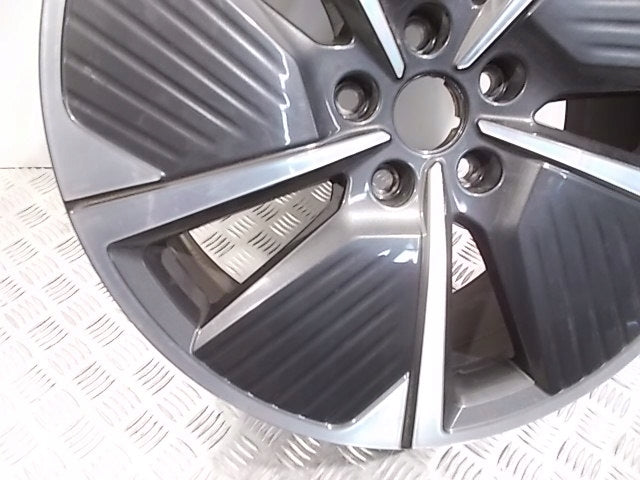 1x Alufelge 18 Zoll 7.5" 5x112 46ET Glanz 5FA601025K Mg Leon Rim Wheel FEL9697751048yo