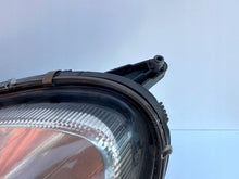 Laden Sie das Bild in den Galerie-Viewer, Frontscheinwerfer Mercedes-Benz Slk Ein Stück (Rechts oder Links) Headlight
