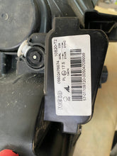 Laden Sie das Bild in den Galerie-Viewer, Frontscheinwerfer Iveco Daily IV 05802476874 Links Scheinwerfer Headlight SCH3498010390gq