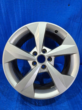 Laden Sie das Bild in den Galerie-Viewer, 1x Alufelge 18 Zoll 8.0" 5x112 8Y0601025J Audi A3 Rim Wheel FEL7023237808fk
