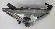 Laden Sie das Bild in den Galerie-Viewer, Frontscheinwerfer Mazda 3 BHR1-51030 Halogen Rechts Scheinwerfer Headlight