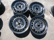 Laden Sie das Bild in den Galerie-Viewer, 4x Alufelge 15 Zoll 6.0" 5x112 47ET Silber VW Caddy V Golf III Jetta VI Touran FEL2814669984fn
