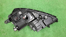 Laden Sie das Bild in den Galerie-Viewer, Frontscheinwerfer VW Passat B7 3AB941752 90005333 Rechts Scheinwerfer Headlight