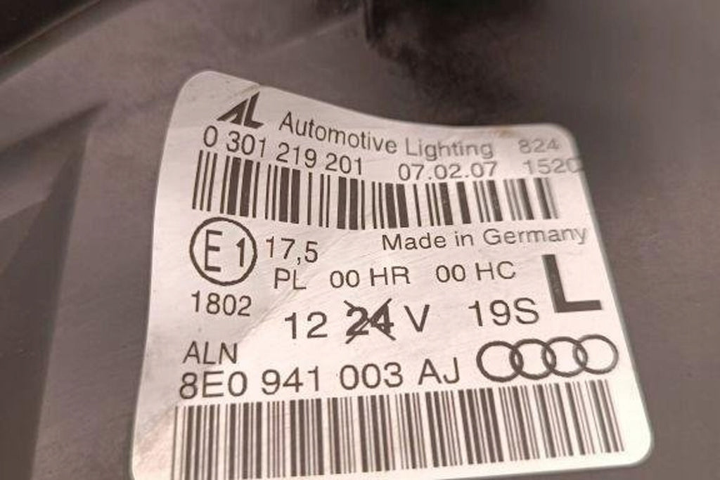 Frontscheinwerfer Audi A4 8E0941003AJ Ein Stück (Rechts oder Links) Headlight