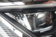 Load image into Gallery viewer, Frontscheinwerfer VW Touareg 761941082 Rechts Scheinwerfer Headlight