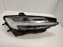 Laden Sie das Bild in den Galerie-Viewer, Frontscheinwerfer Volvo V60 I S60 III 32404680 Full LED Rechts Headlight SCH4459803902pz