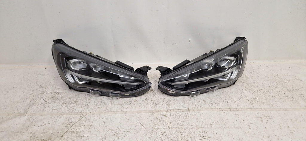 Frontscheinwerfer Ford Focus JX7B13E14-CE LED Ein Satz Scheinwerfer Headlight