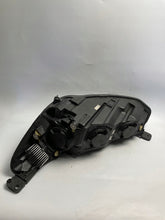 Laden Sie das Bild in den Galerie-Viewer, Frontscheinwerfer Ford Focus JX7B-13W029-CE Rechts Scheinwerfer Headlight